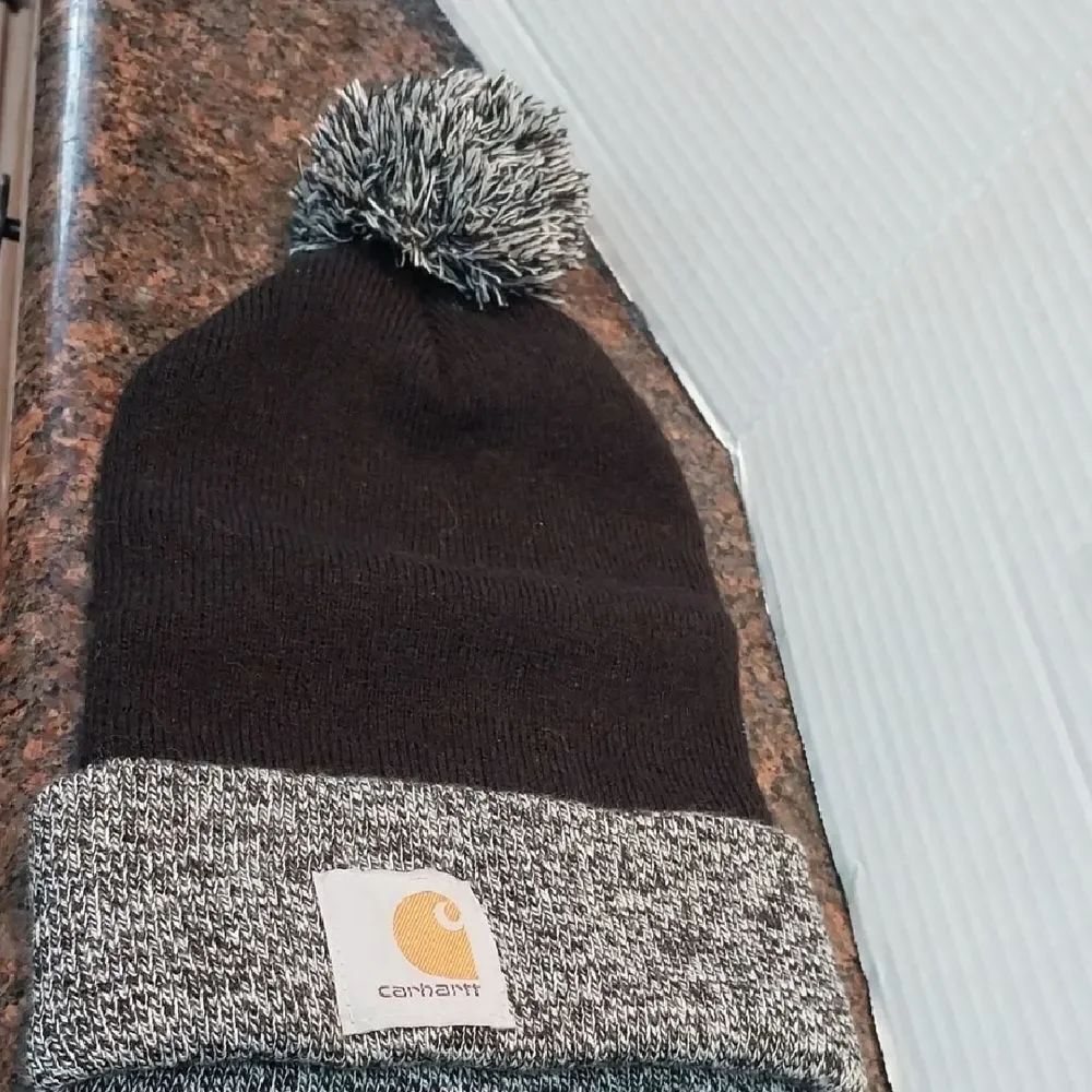 Carhartt Black and Gray Knit Beanie with Pom...New But No Tags